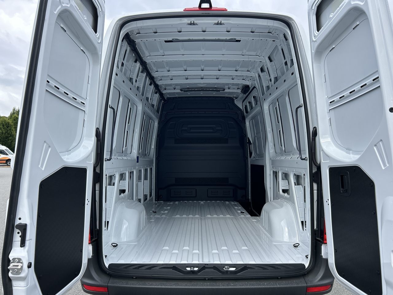 2025 Mercedes-Benz Sprinter 2500 in Vancouver, British Columbia