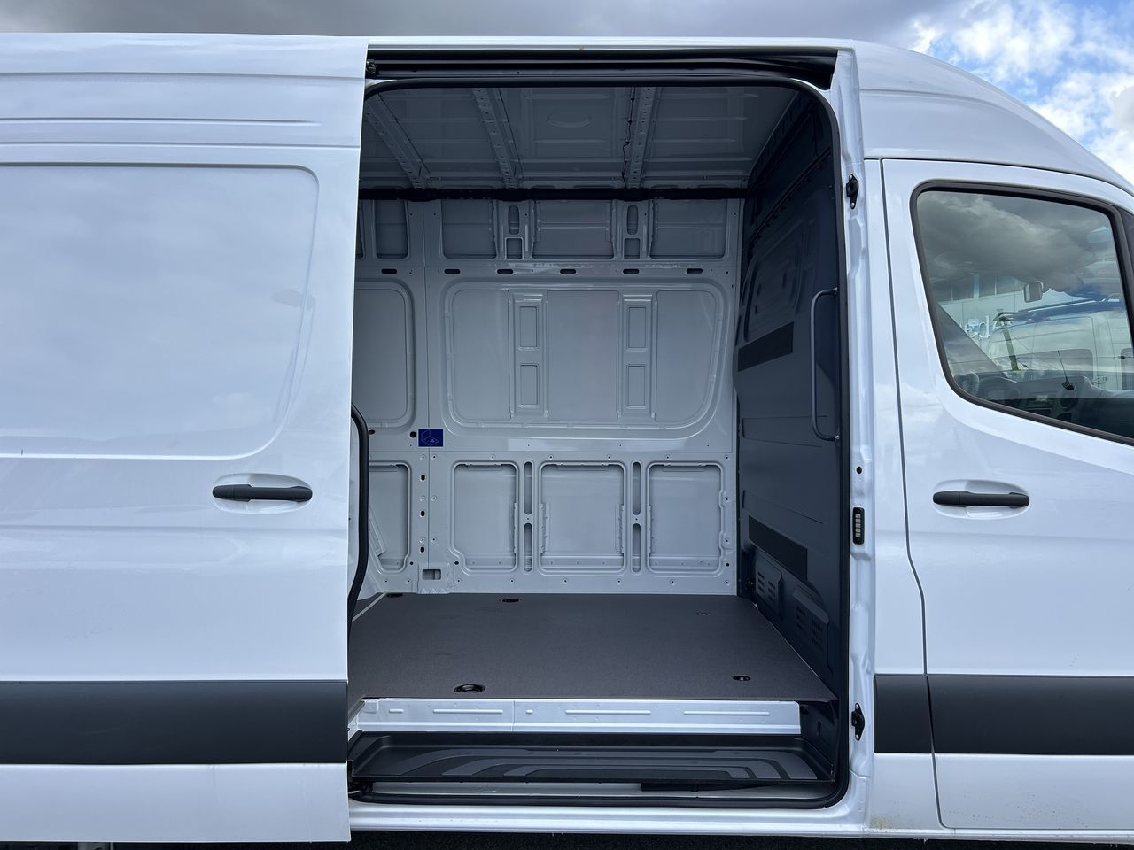 2025 Mercedes-Benz Sprinter 2500 in Vancouver, British Columbia