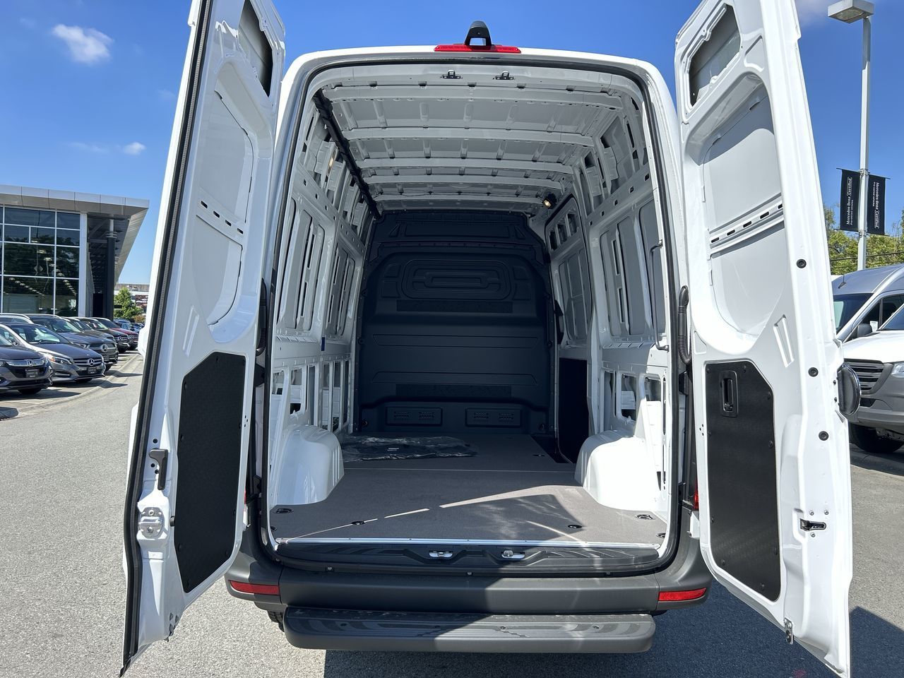 Mercedes-Benz Sprinter 2500  2025 à Vancouver, Colombie-Britannique