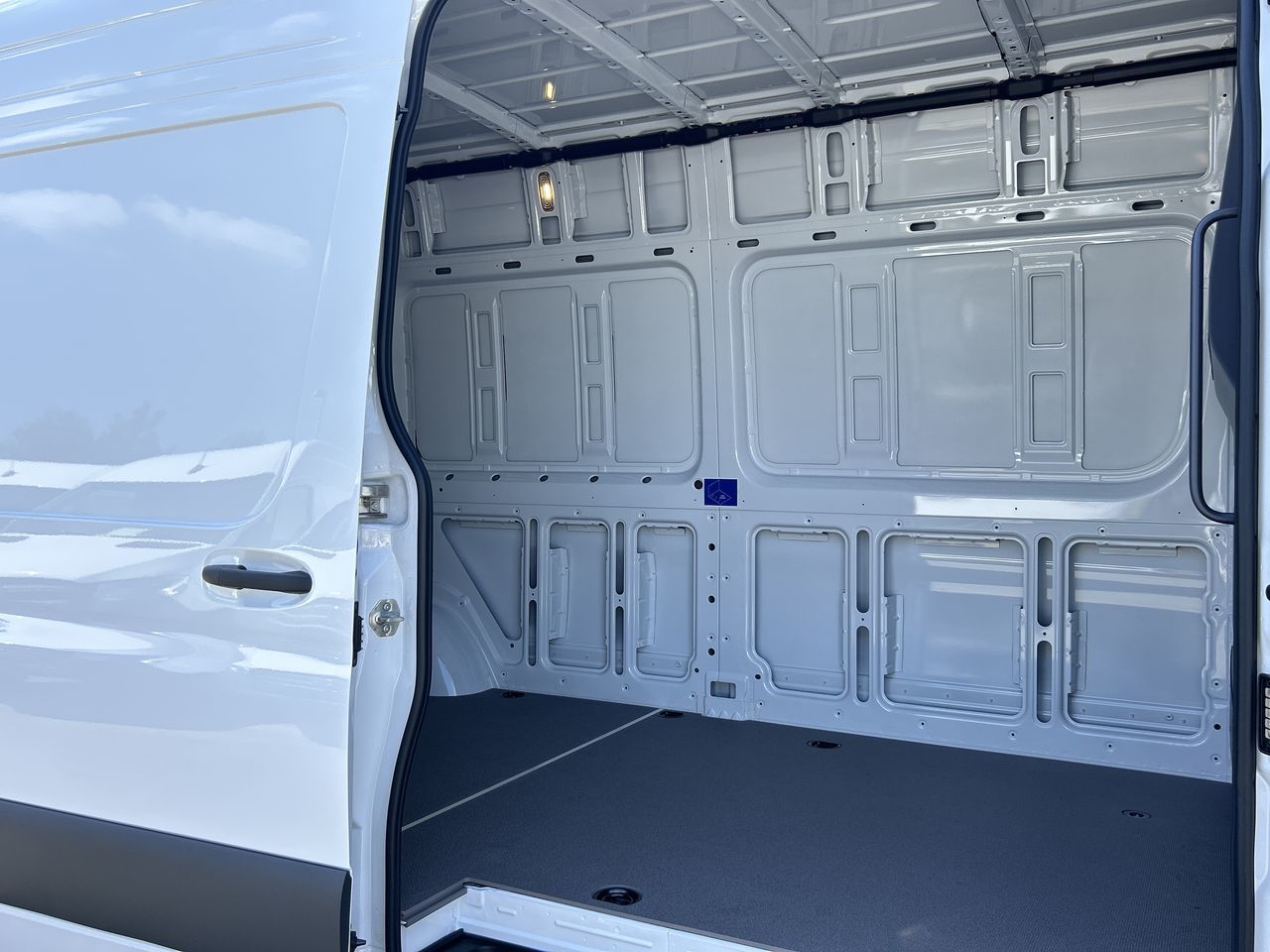 Mercedes-Benz Sprinter 2500  2025 à Vancouver, Colombie-Britannique