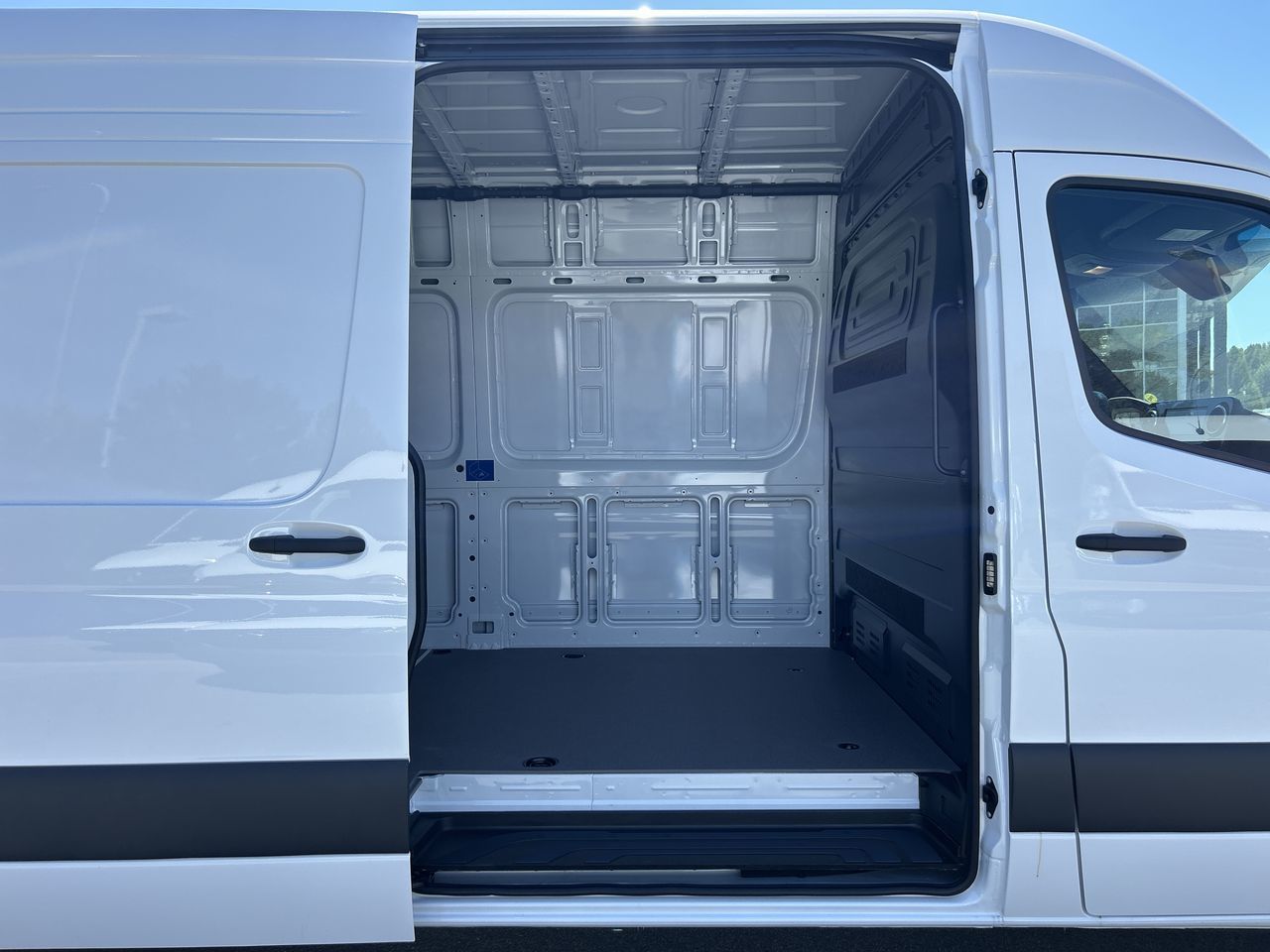 2025 Mercedes-Benz Sprinter 2500 in Vancouver, British Columbia