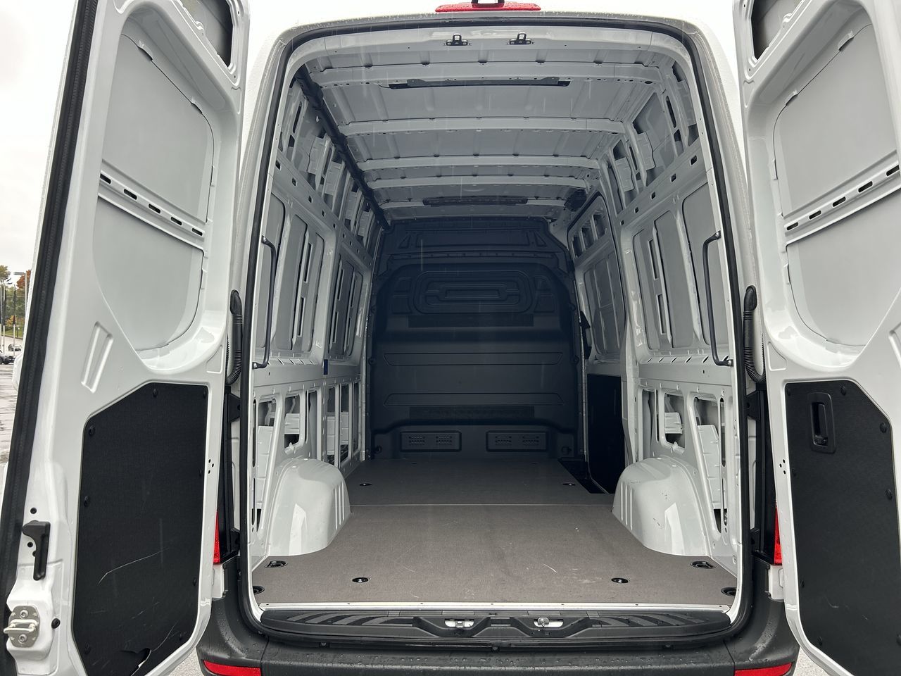 2025 Mercedes-Benz Sprinter 2500