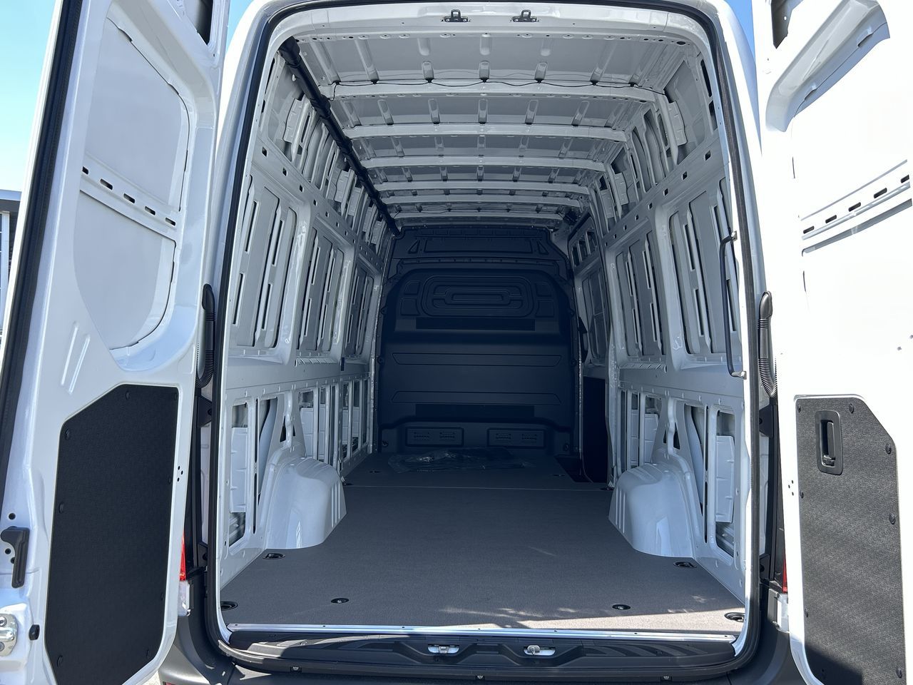 Mercedes-Benz Sprinter 2500  2025 à Vancouver, Colombie-Britannique