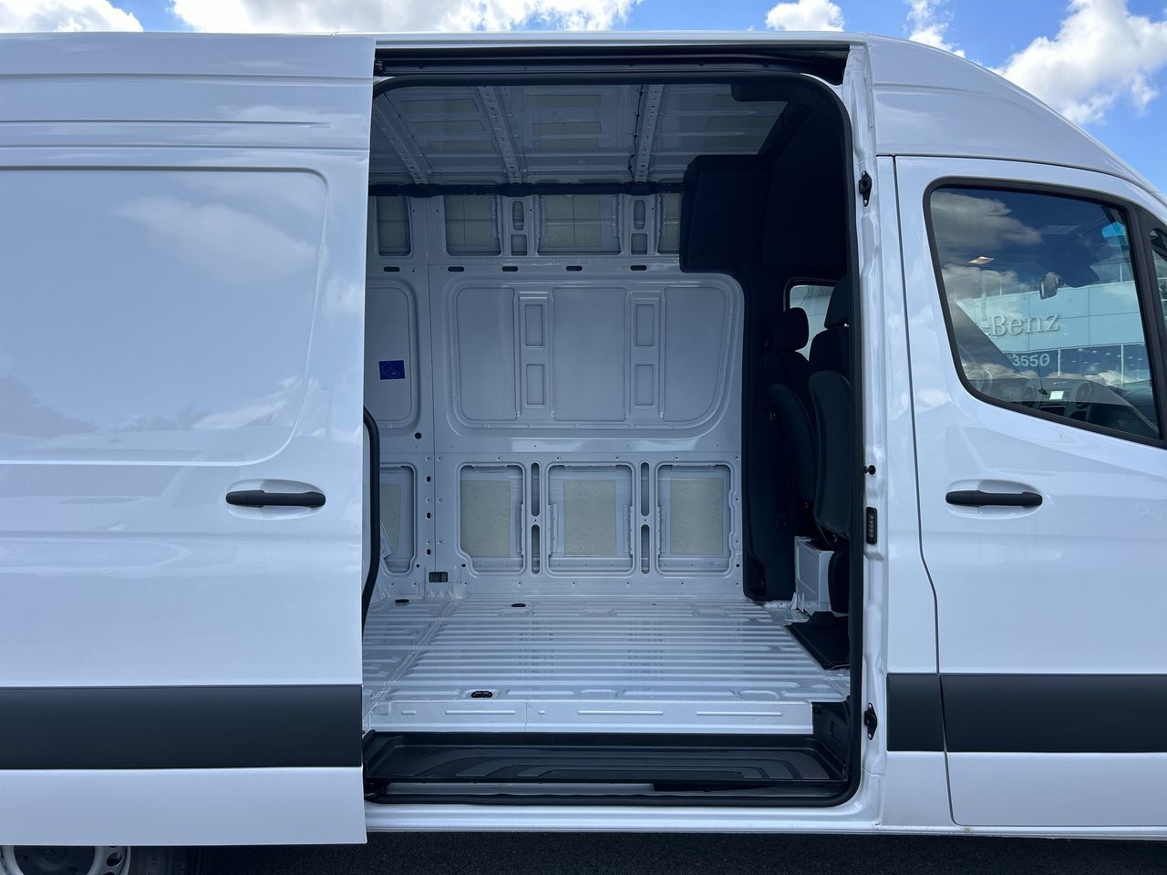 Mercedes-Benz Sprinter 2500  2025 à Vancouver, Colombie-Britannique