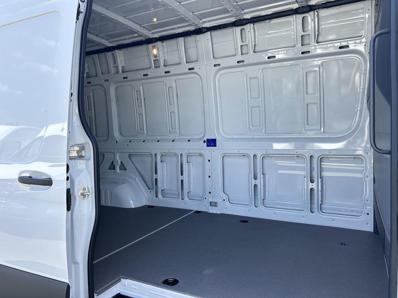 2025 Mercedes-Benz Sprinter 2500 in Vancouver, British Columbia