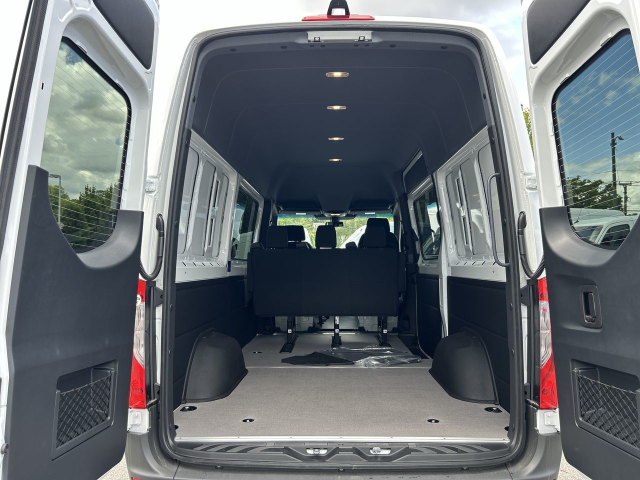 2025 Mercedes-Benz Sprinter 2500