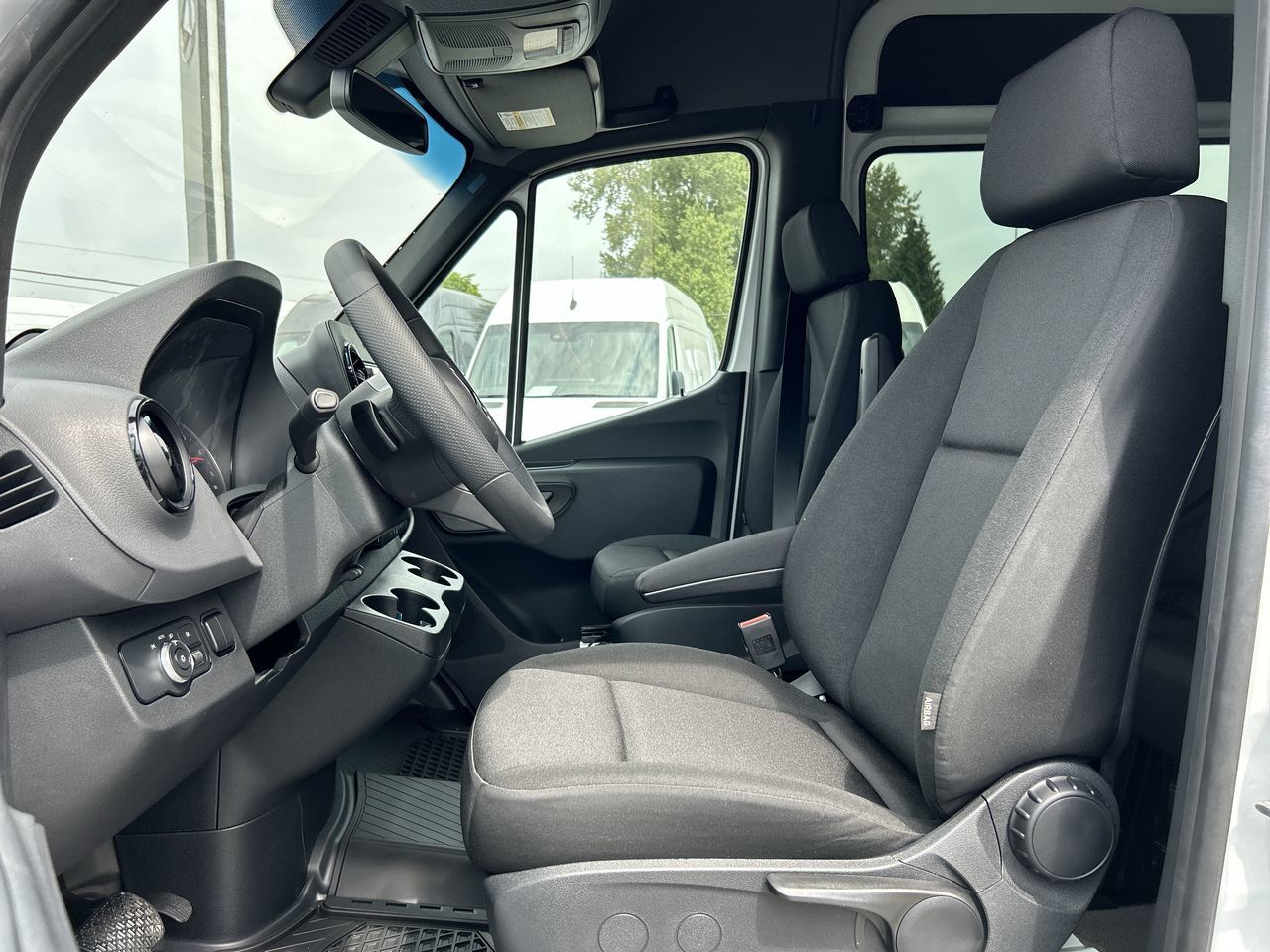 2025 Mercedes-Benz Sprinter 2500