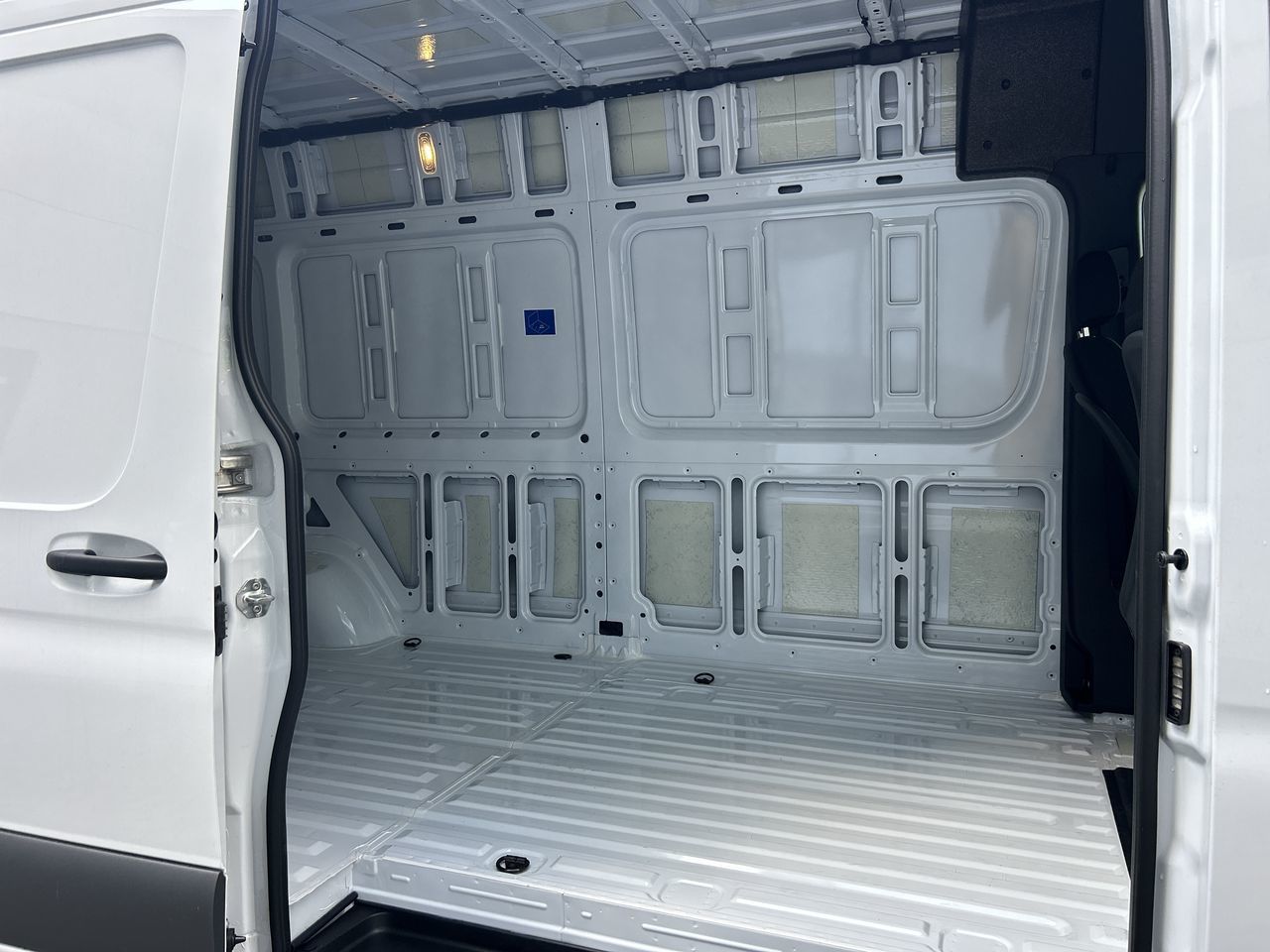 2025 Mercedes-Benz Sprinter 2500