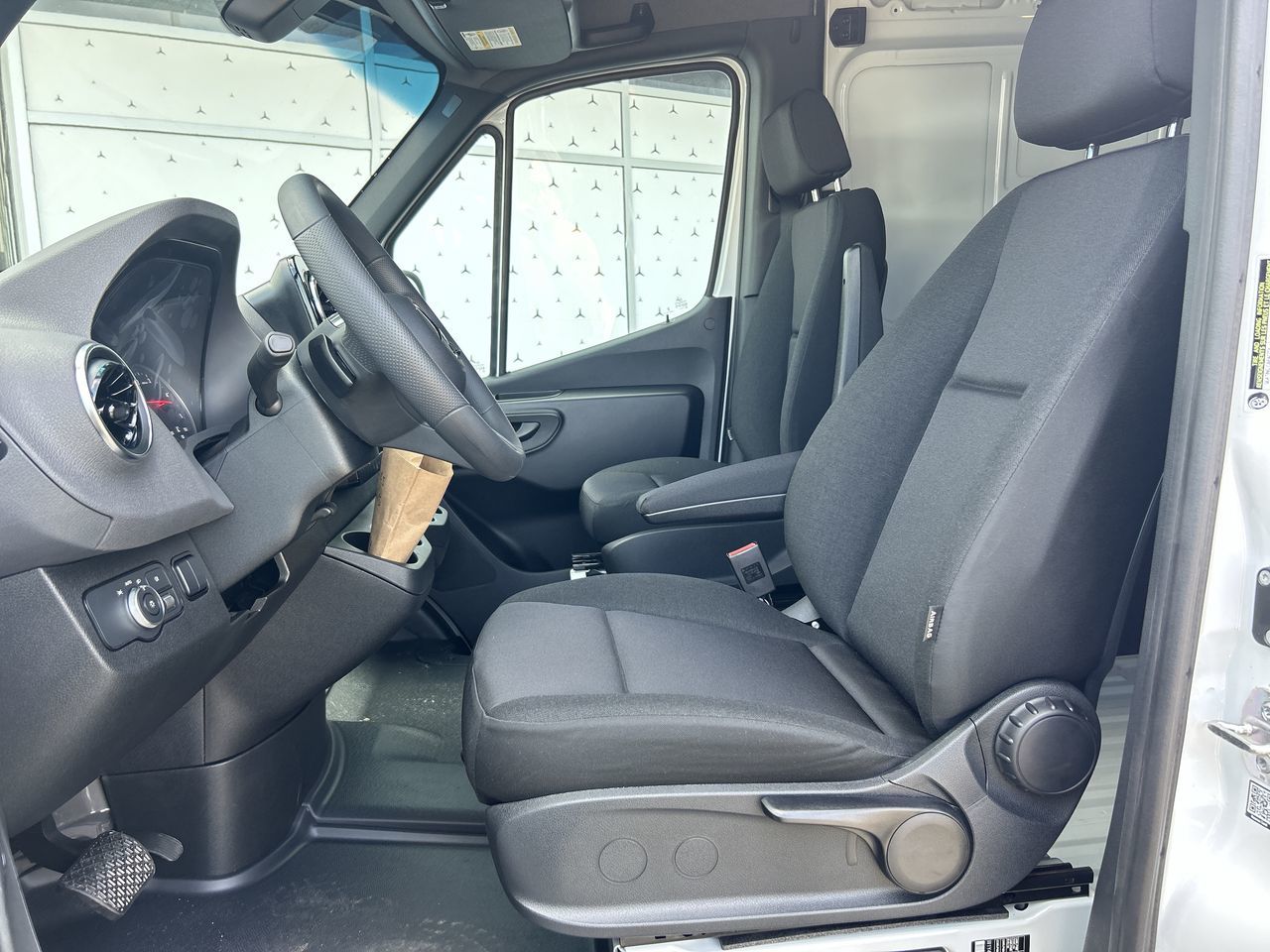 2025 Mercedes-Benz Sprinter 2500