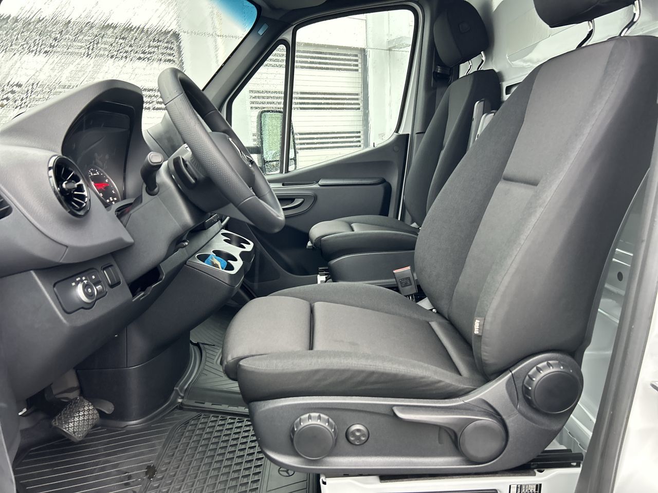2025 Mercedes-Benz Sprinter 4500 in Vancouver, British Columbia