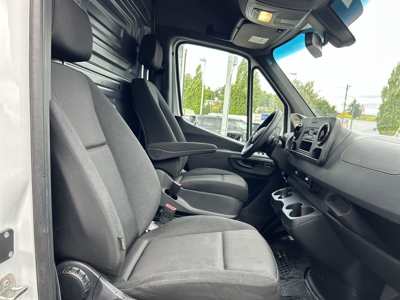Mercedes-Benz Sprinter Cargo Van  2024 à Vancouver, Colombie-Britannique