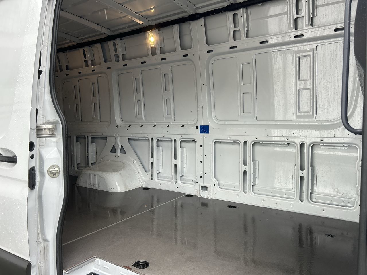 Mercedes-Benz Sprinter Cargo Van  2024 à Vancouver, Colombie-Britannique