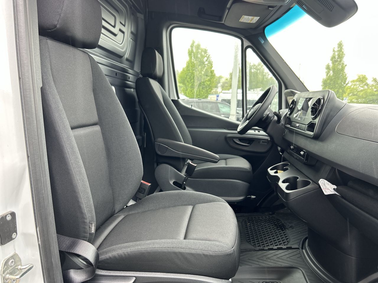 2024 Mercedes-Benz Sprinter Cargo Van