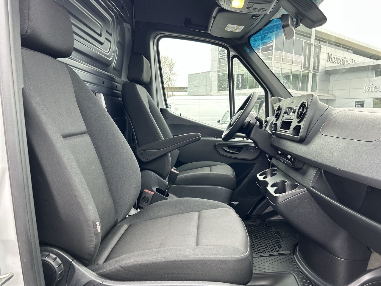 Mercedes-Benz Sprinter 2500  2024 à Vancouver, Colombie-Britannique