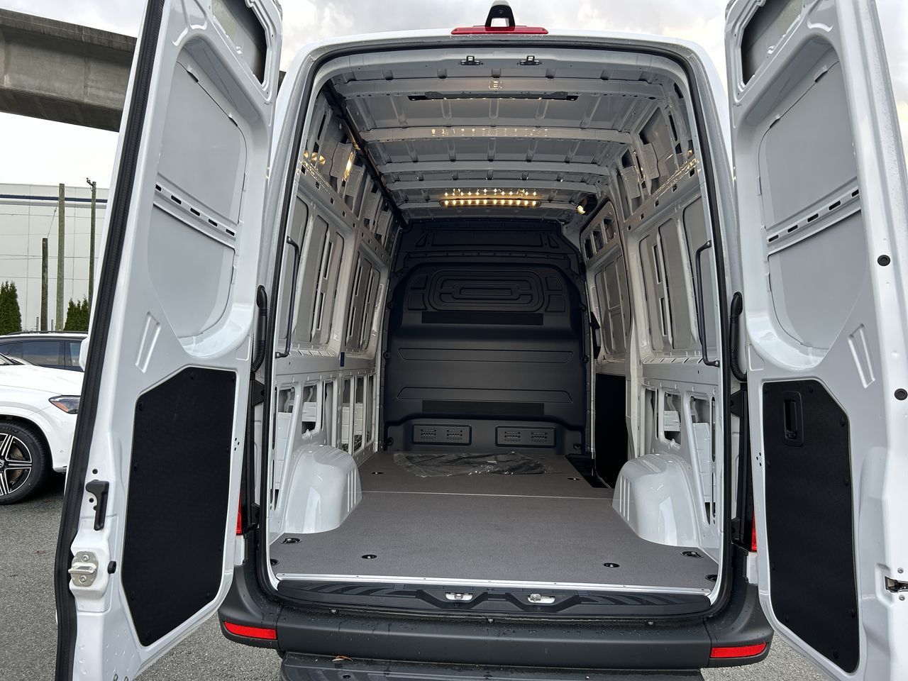 Mercedes-Benz Sprinter Cargo Van  2025 à Vancouver, Colombie-Britannique