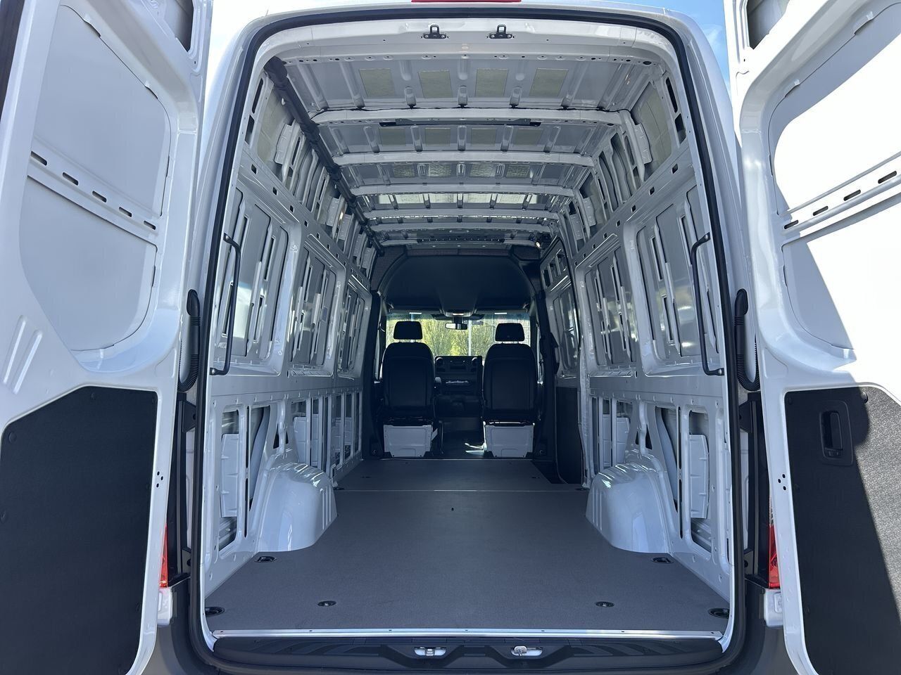 Mercedes-Benz Sprinter 2500  2025 à Vancouver, Colombie-Britannique