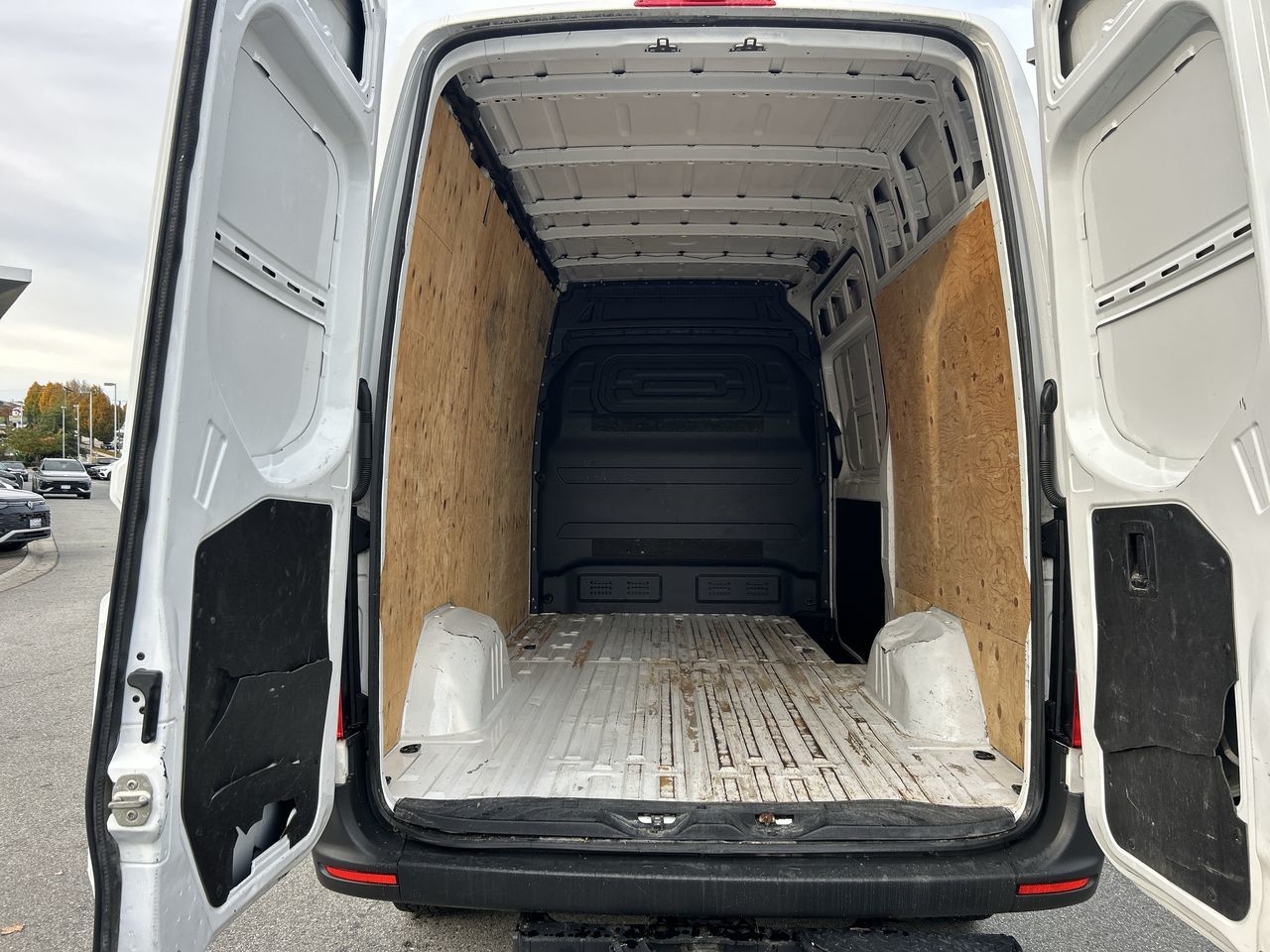 2019 Mercedes-Benz Sprinter V6 2500 Cargo 144