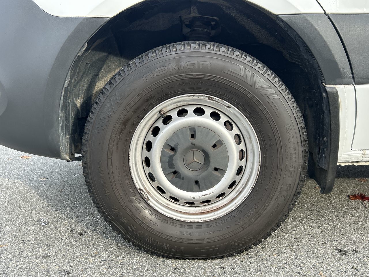 2019 Mercedes-Benz Sprinter V6 2500 Cargo 144