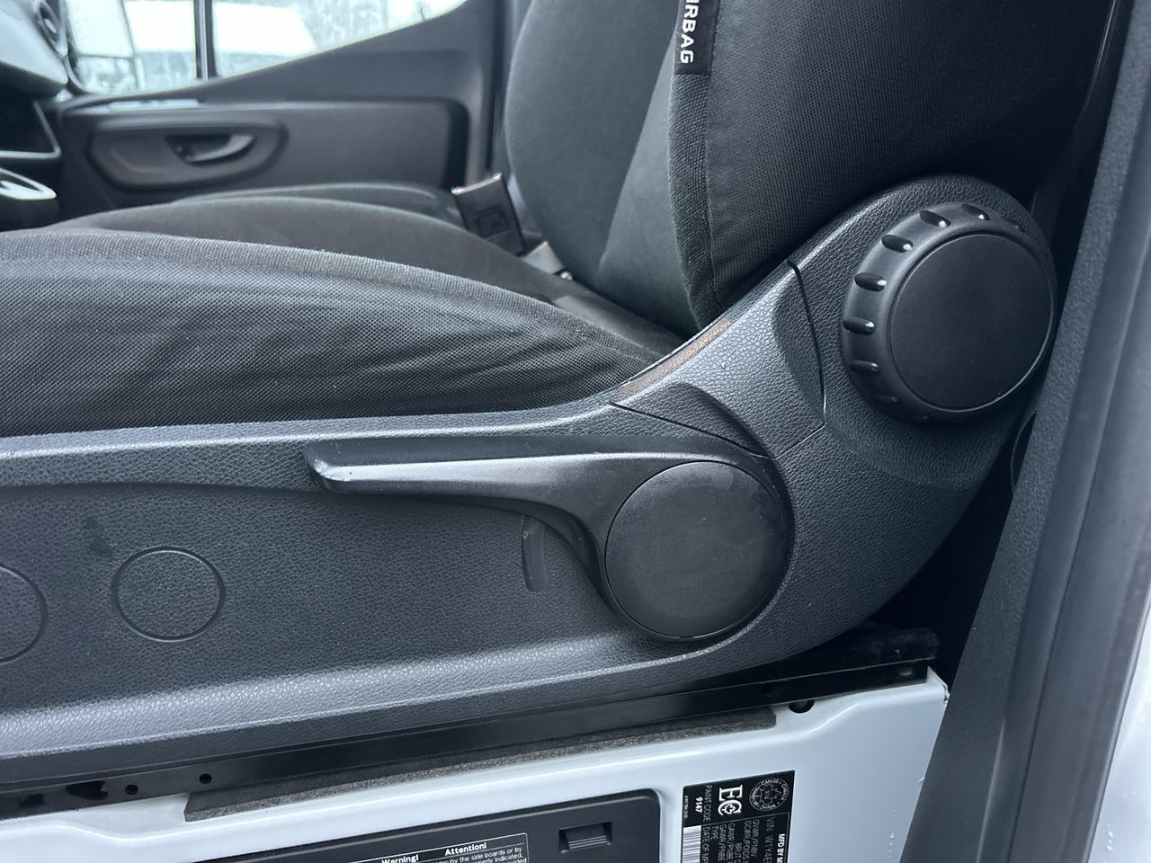 Mercedes-Benz Sprinter V6 2500 Cargo 144  2020 à Vancouver, Colombie-Britannique