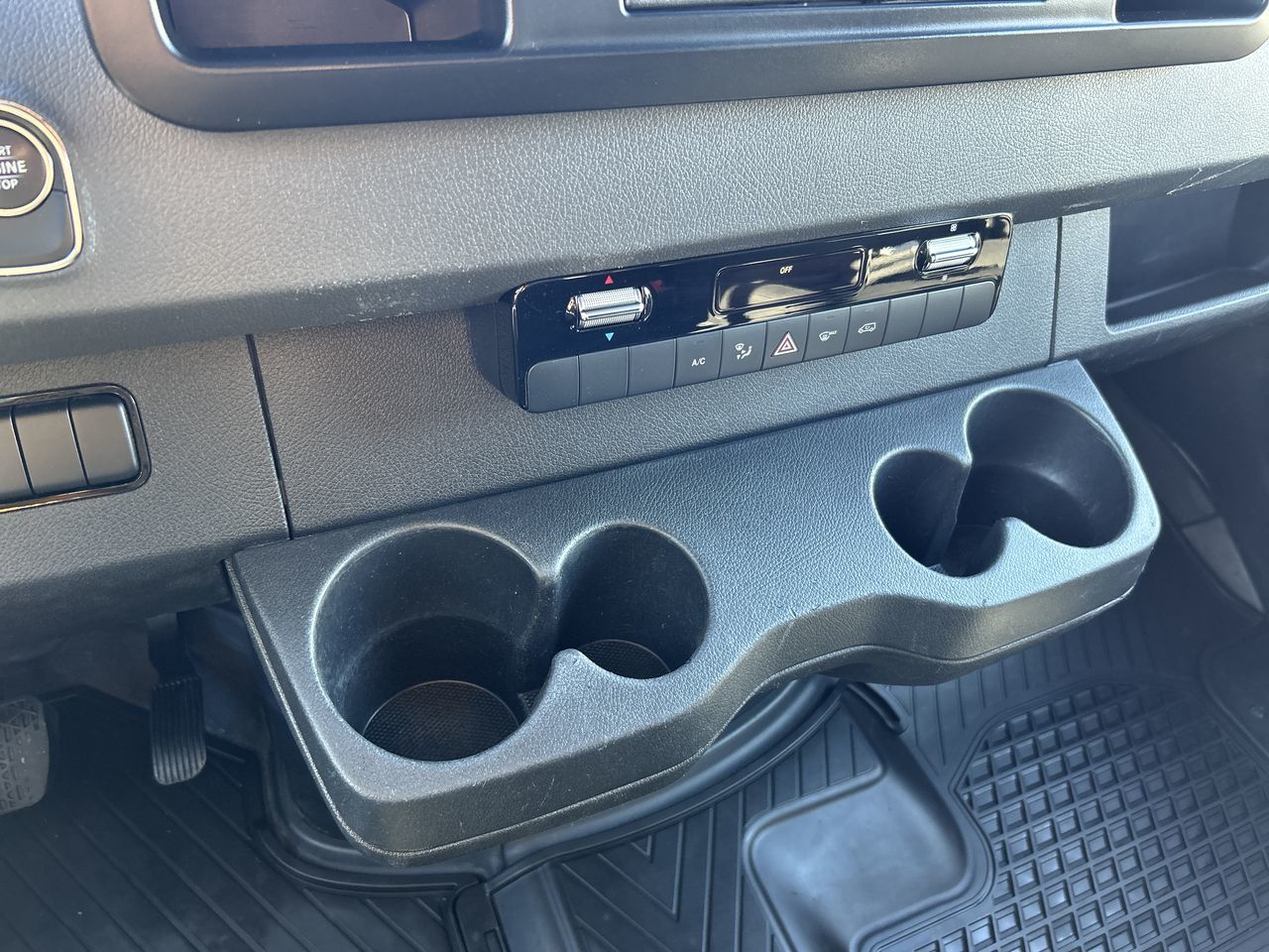 2019 Mercedes-Benz Sprinter V6 2500 Cargo 170 in Vancouver, British Columbia