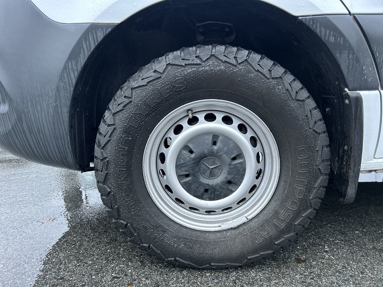 Mercedes-Benz Sprinter V6 2500 Cargo 170  2019 à Vancouver, Colombie-Britannique