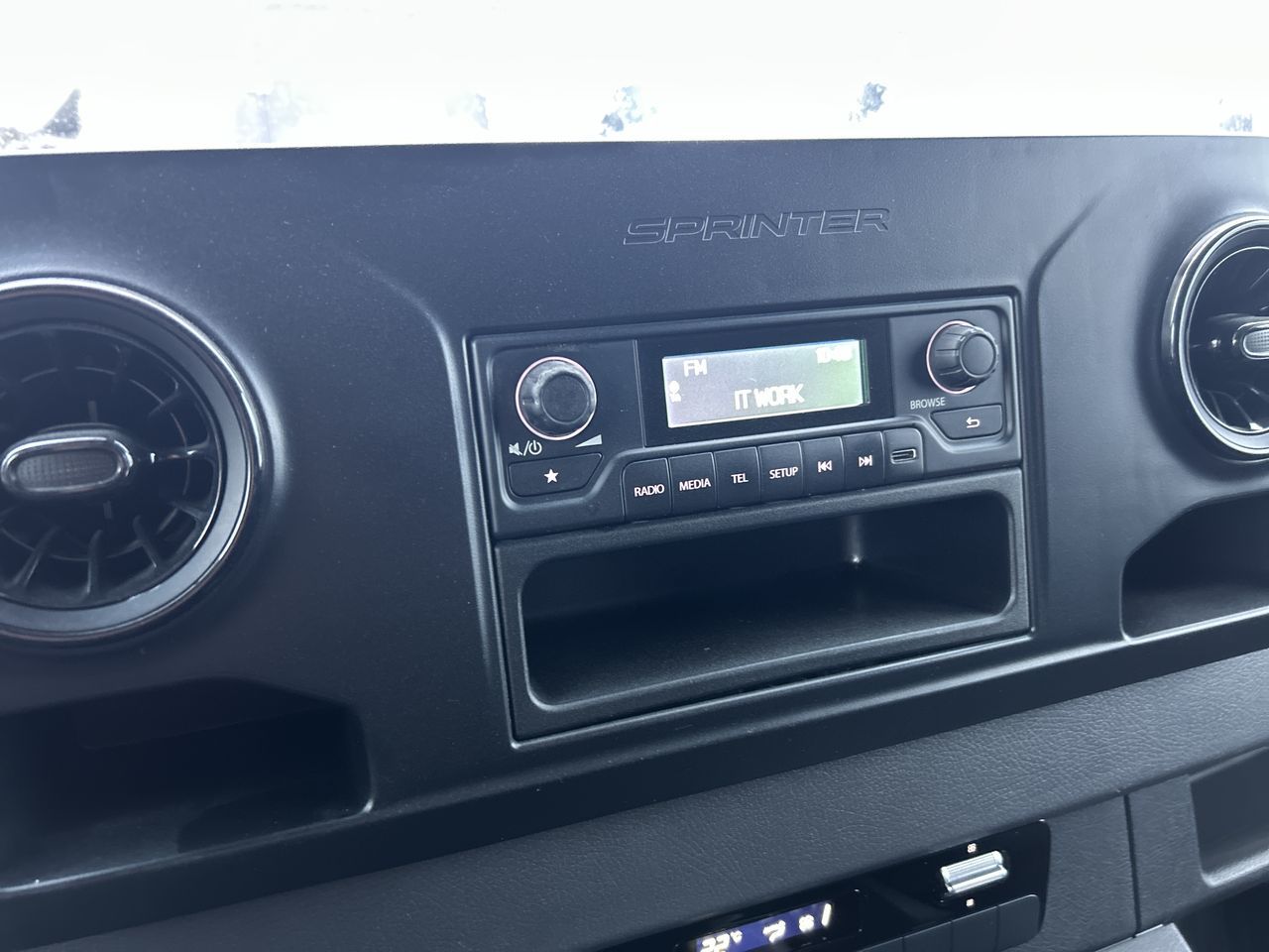 Mercedes-Benz Sprinter V6 2500 Cargo 170  2019 à Vancouver, Colombie-Britannique