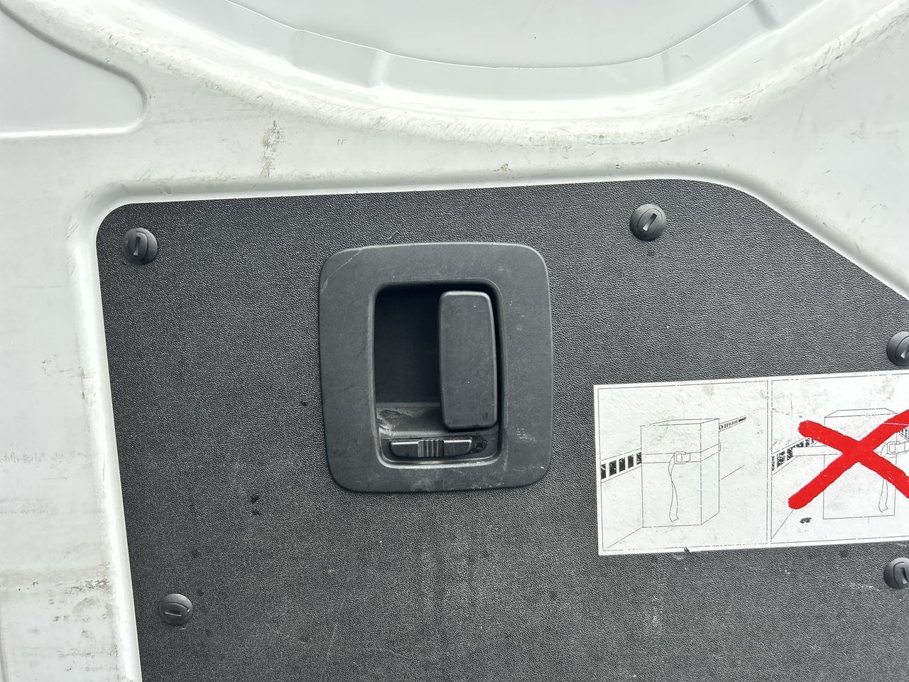 Mercedes-Benz Sprinter V6 2500 Cargo 170  2019 à Vancouver, Colombie-Britannique