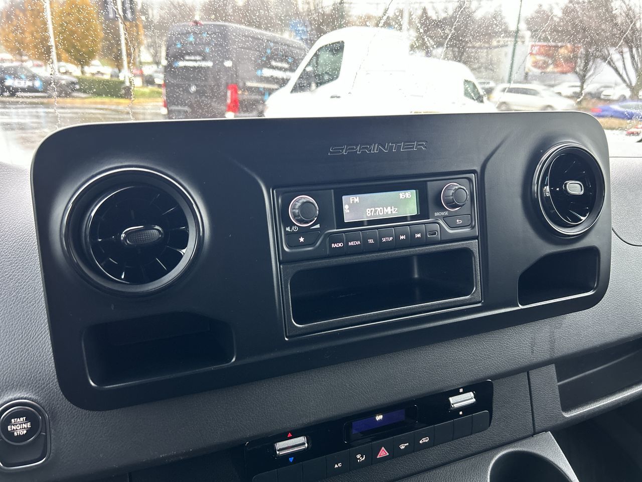 Mercedes-Benz Sprinter V6 2500 Cargo 170  2019 à Vancouver, Colombie-Britannique