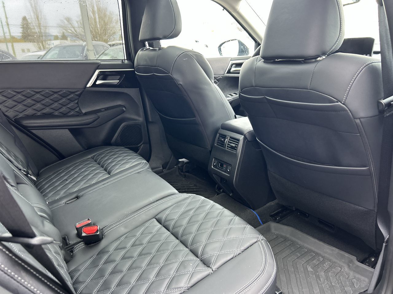 2024 Mitsubishi Outlander Plug-In Hybrid