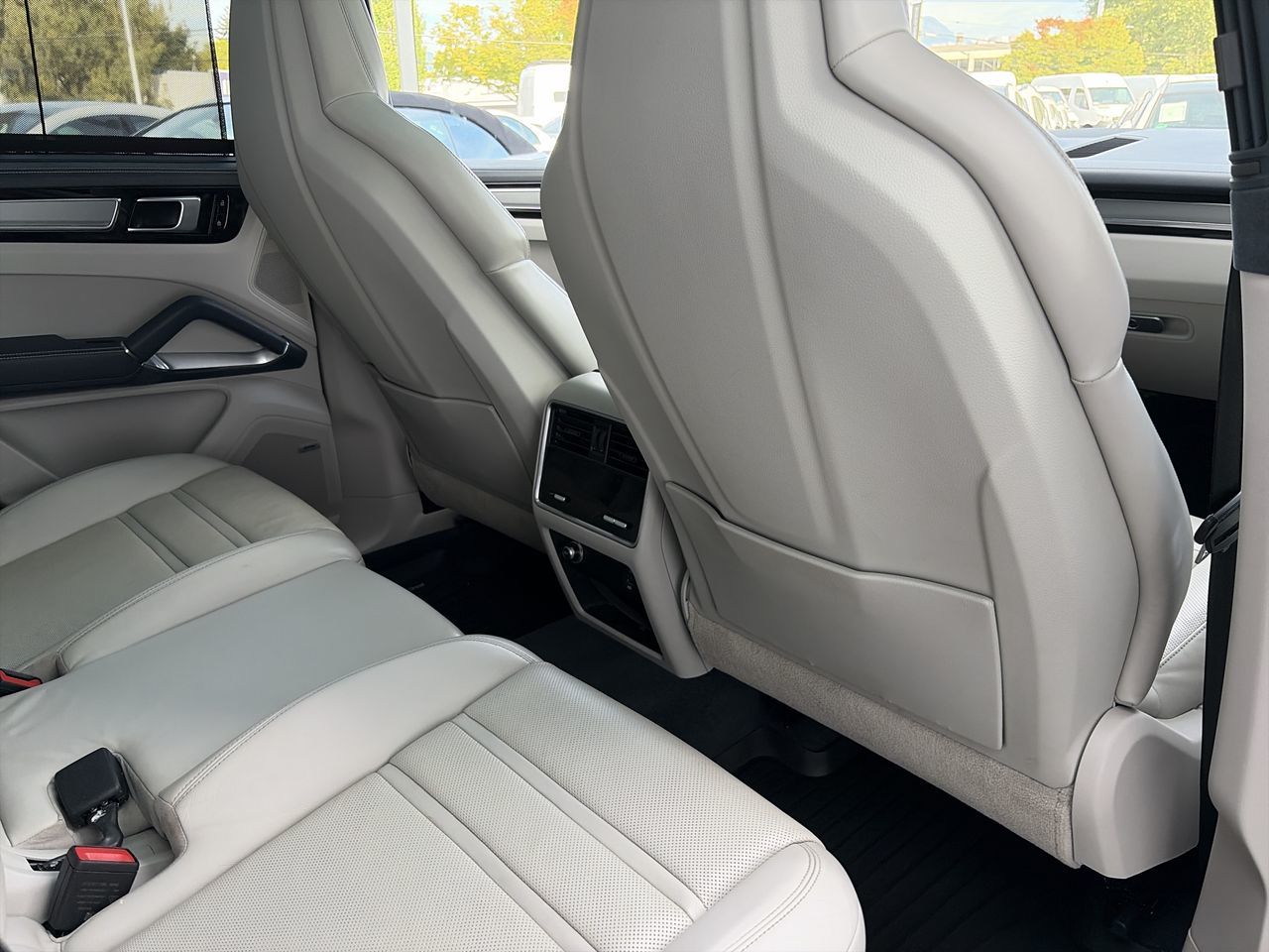 2019  Cayenne