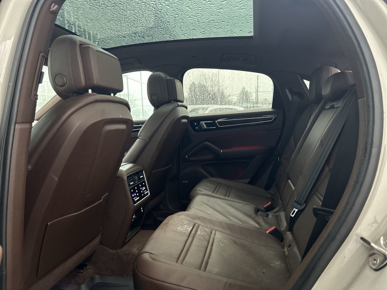 Porsche Cayenne  2022 à Vancouver, Colombie-Britannique