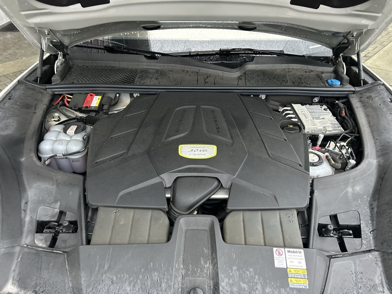 Porsche Cayenne  2022 à Vancouver, Colombie-Britannique