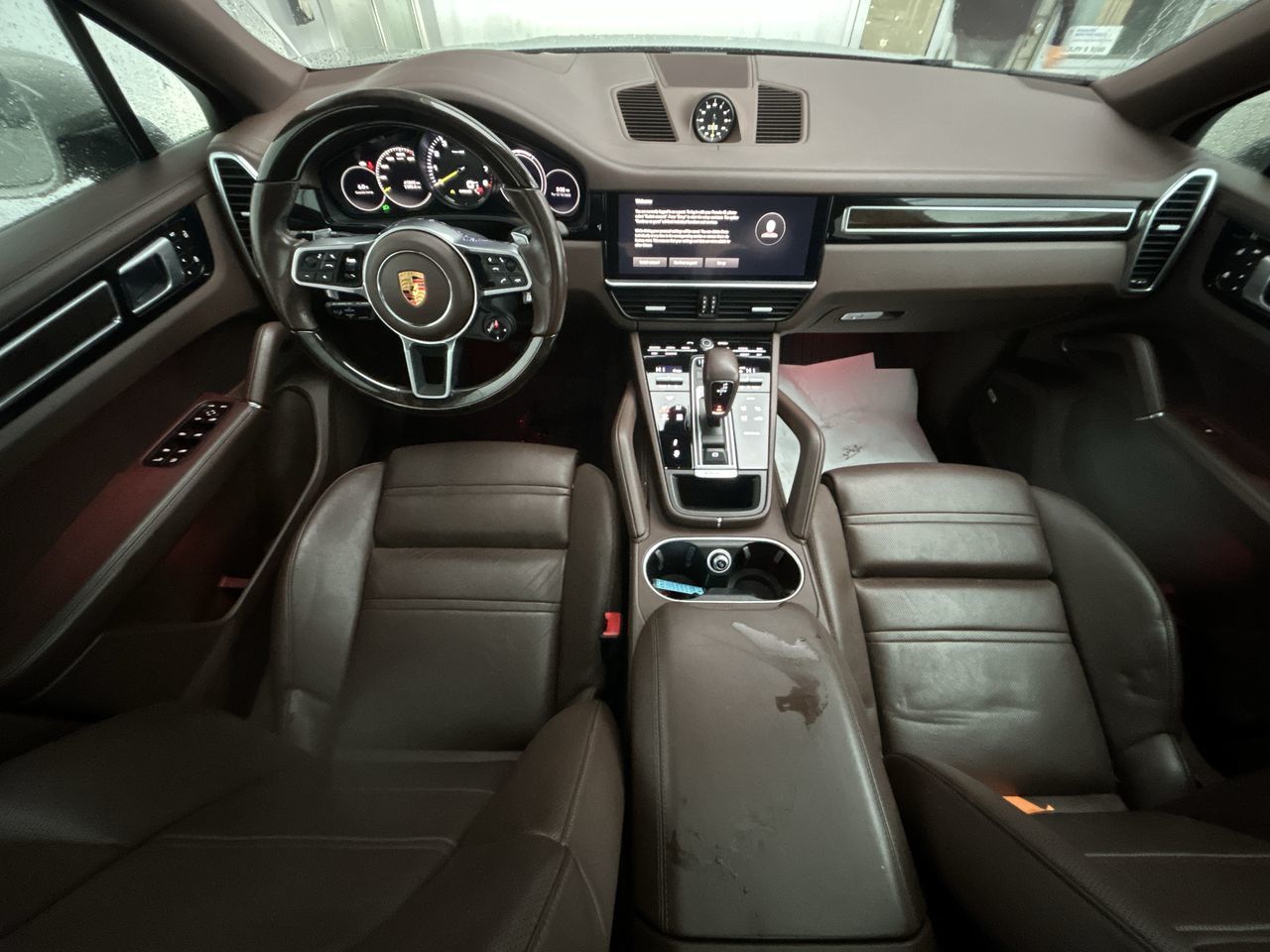 Porsche Cayenne  2022 à Vancouver, Colombie-Britannique