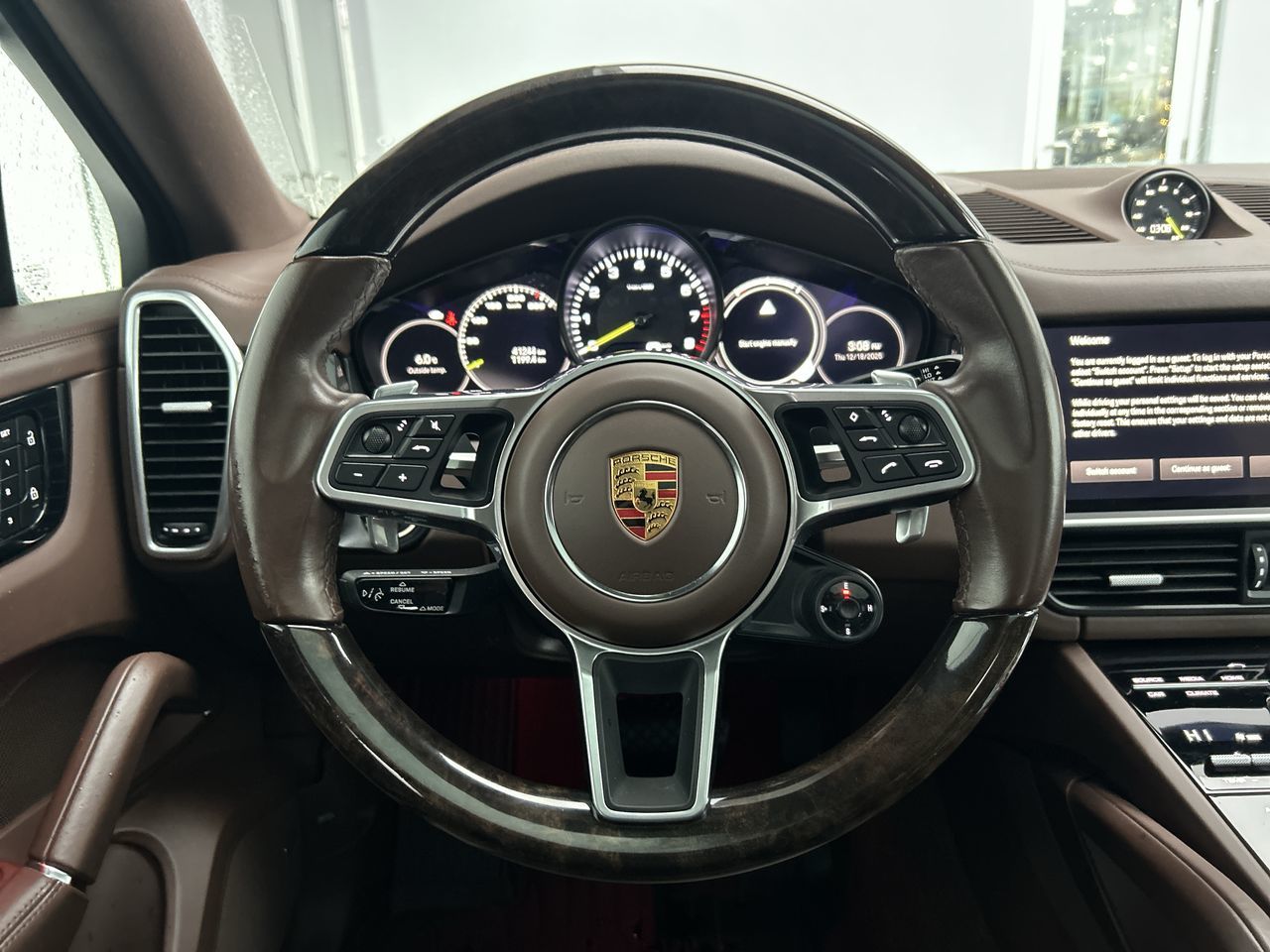 Porsche Cayenne  2022 à Vancouver, Colombie-Britannique