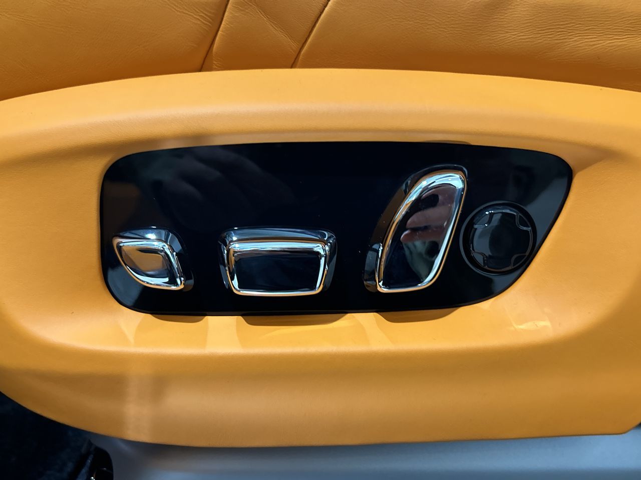 2022  Phantom