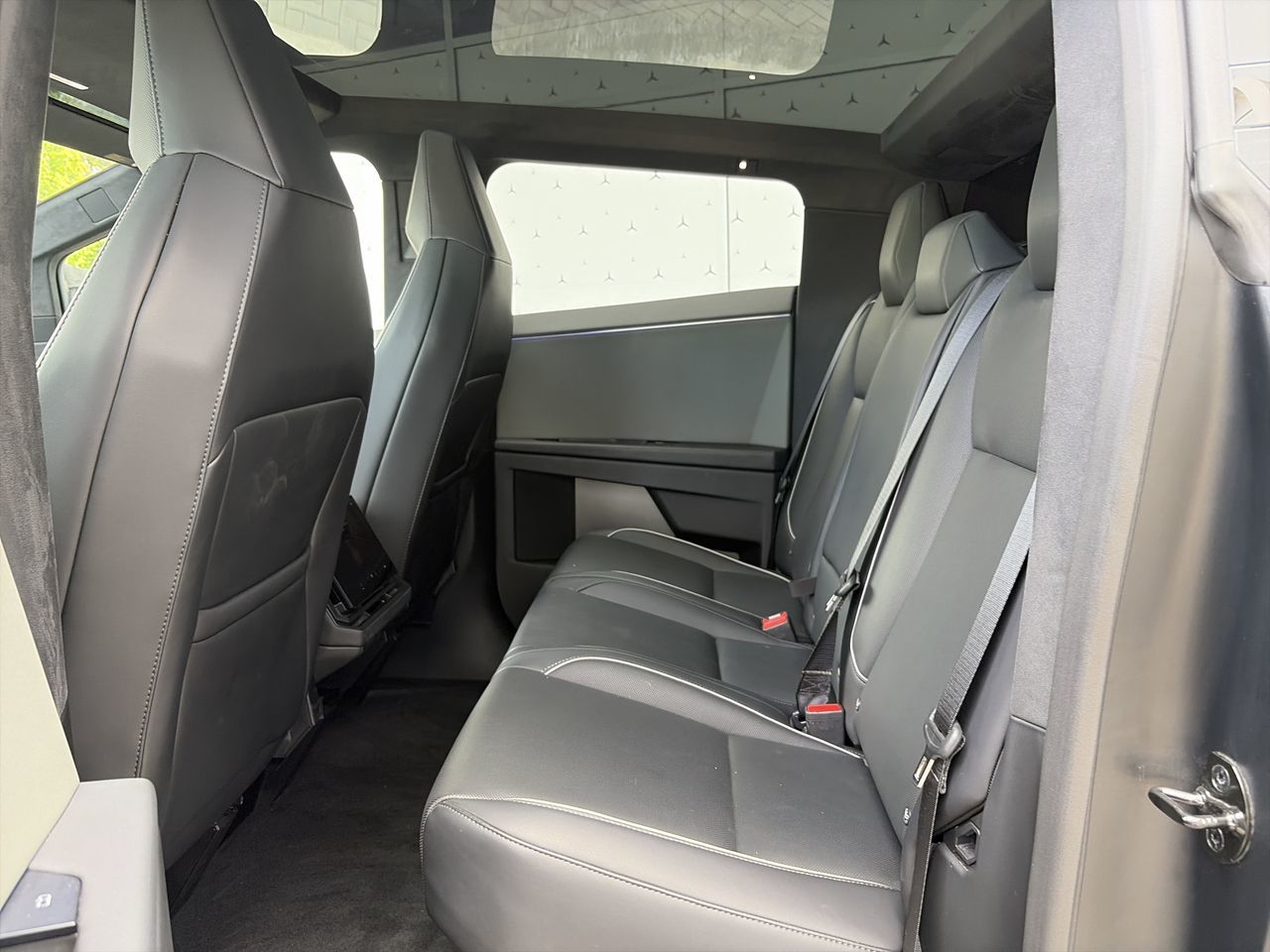2024 Tesla Cybertruck