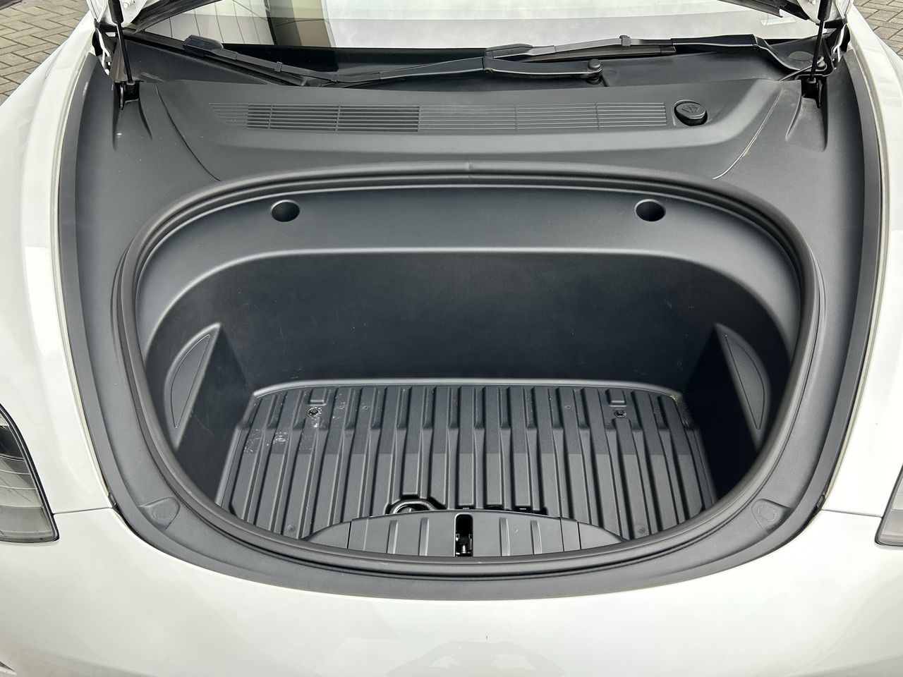 Voxcar TESLA Model 3 SEDAN in , VANCOUVER