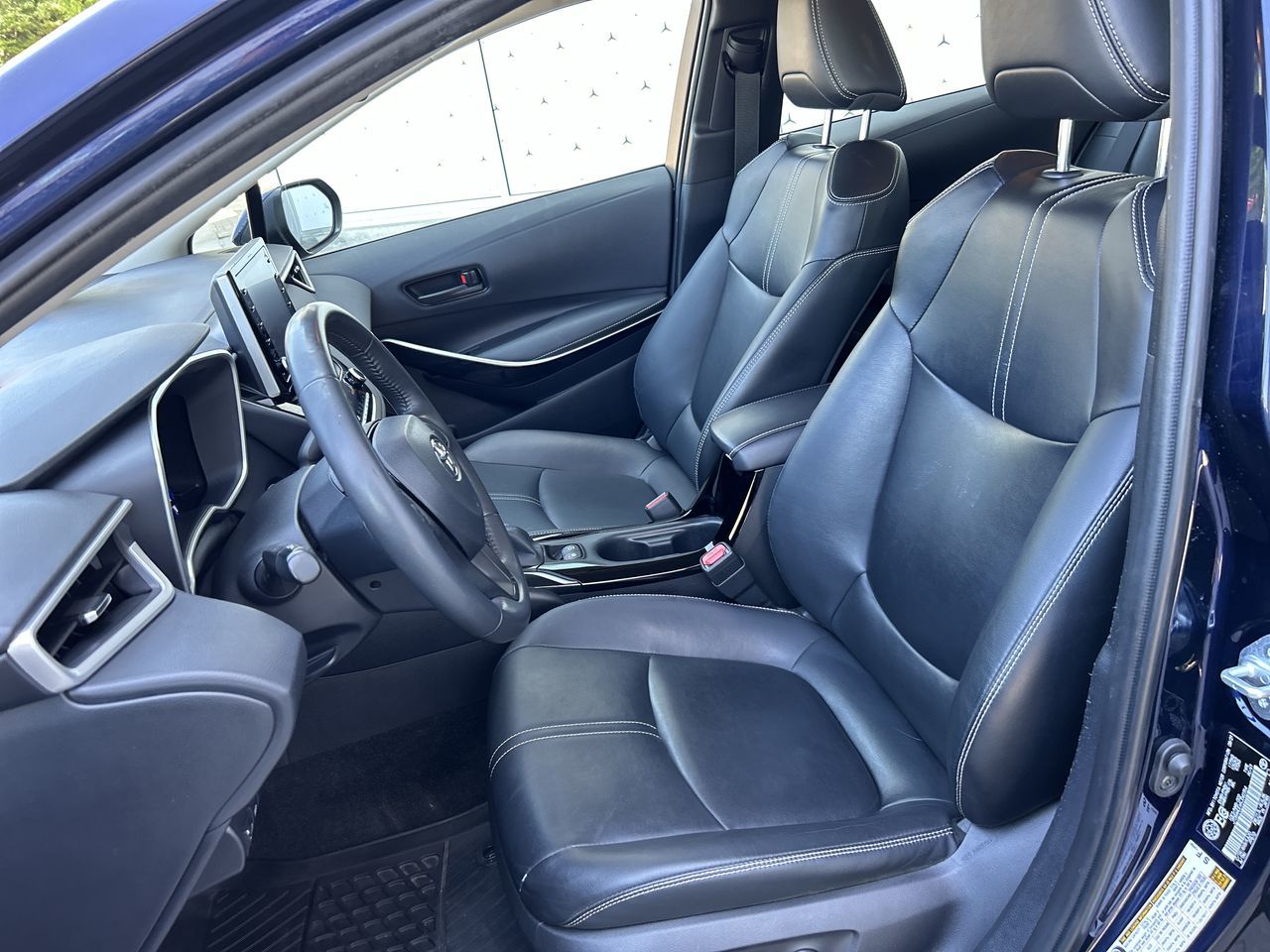 Toyota COROLLA HYBRID  2022 à Vancouver, Colombie-Britannique