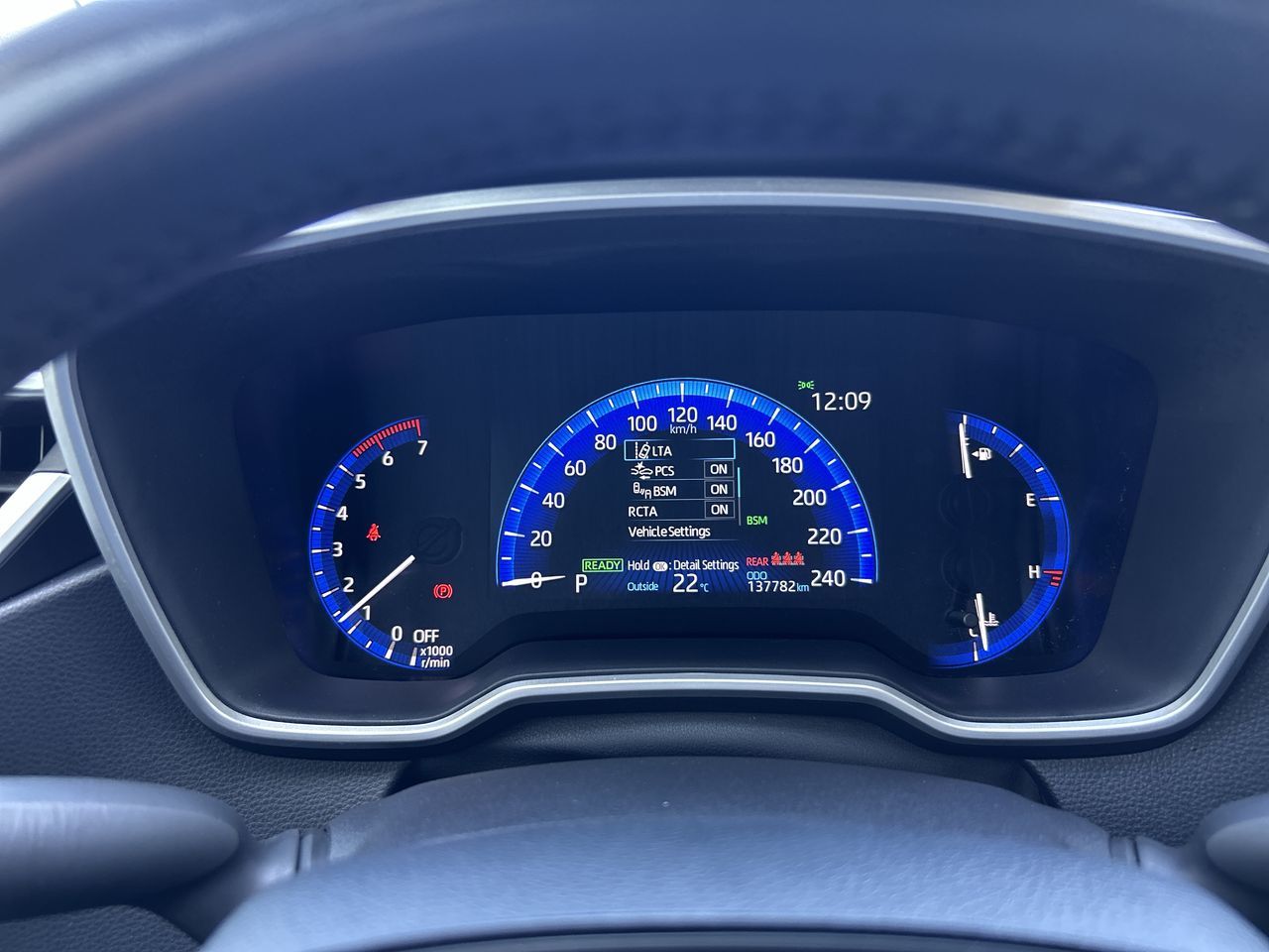Toyota COROLLA HYBRID  2022 à Vancouver, Colombie-Britannique