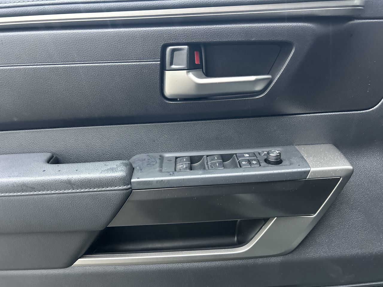 2025 Toyota Sequoia Hybrid