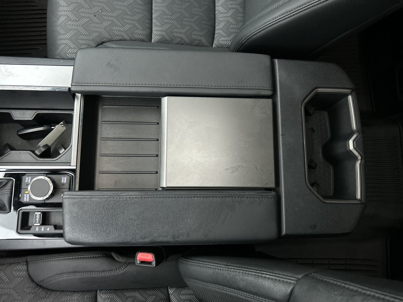 2025 Toyota Sequoia Hybrid