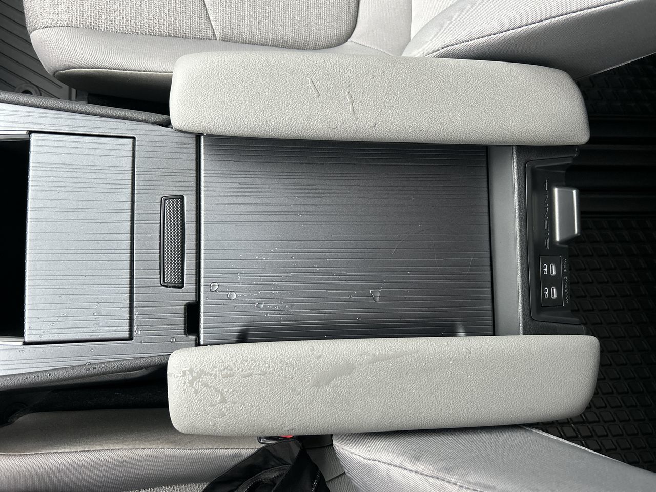 2025 Toyota Sienna Hybrid