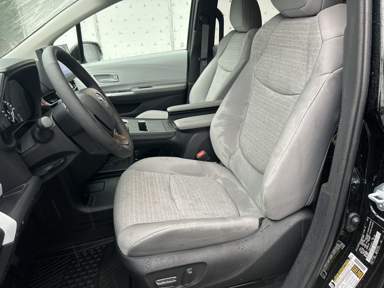 2025 Toyota Sienna Hybrid