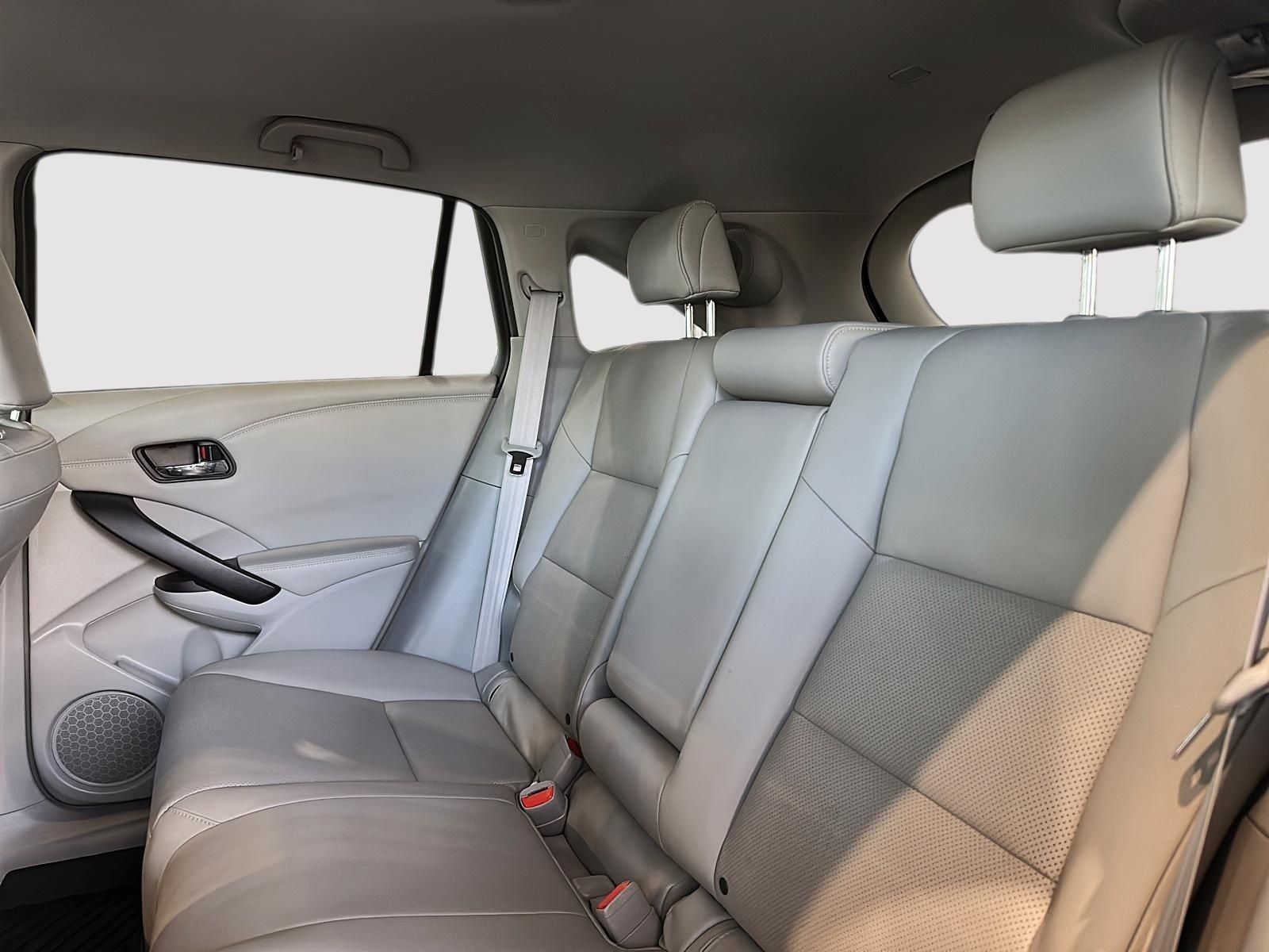 Photo 2016 Acura RDX Tech at #4