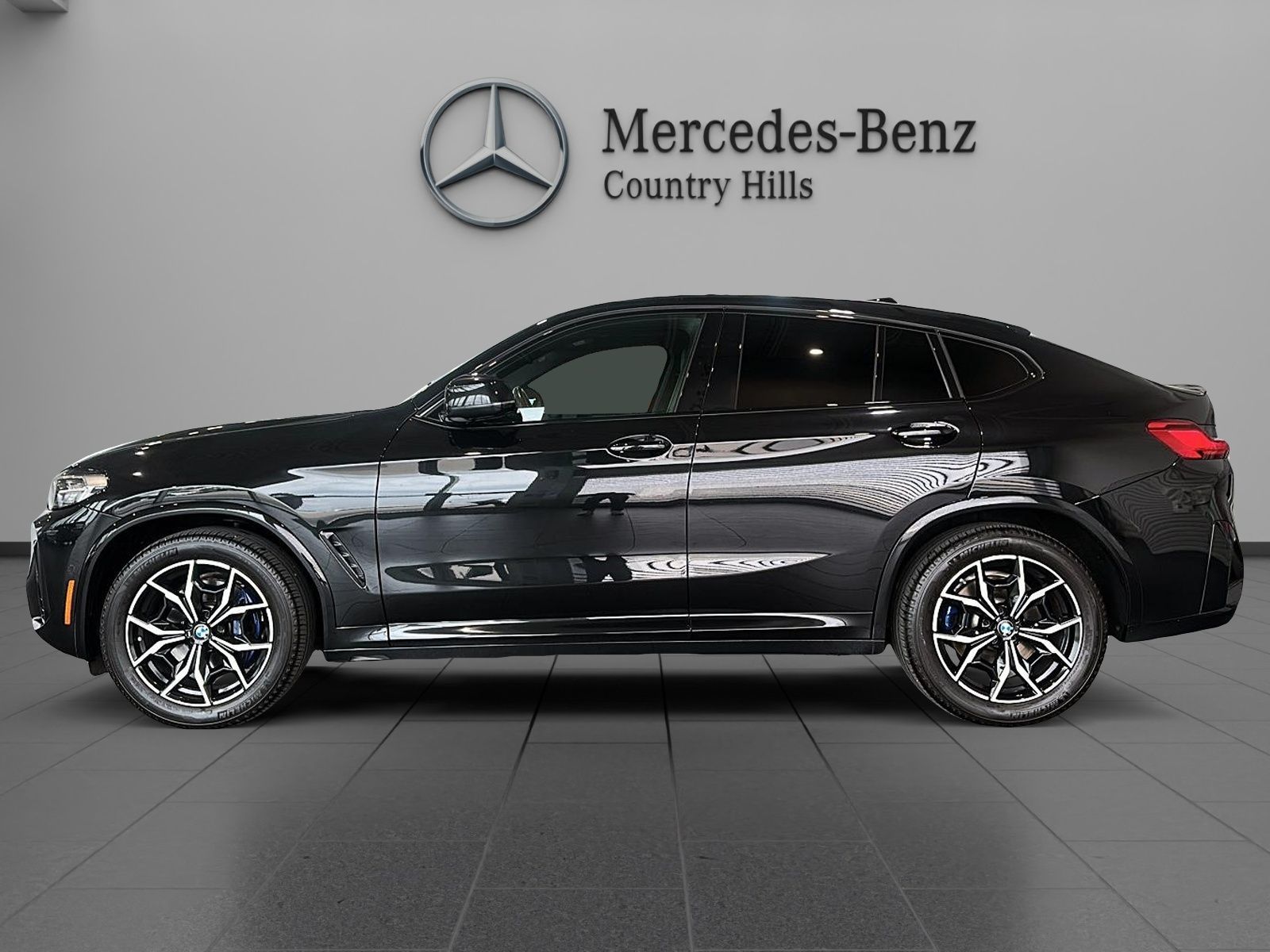 Photo 2023 BMW X4 xDrive30i #2