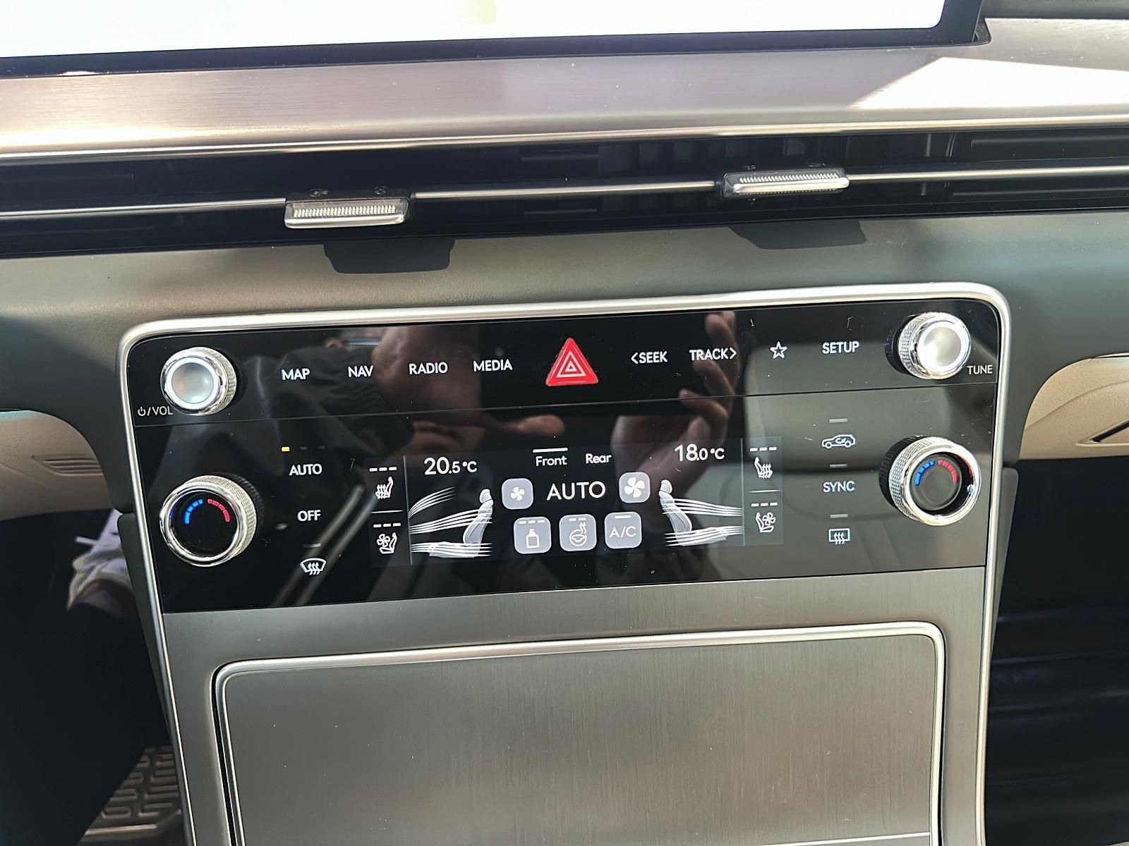 Photo 2026 GENESIS GV80 2.5T Advanced AWD 5P #8