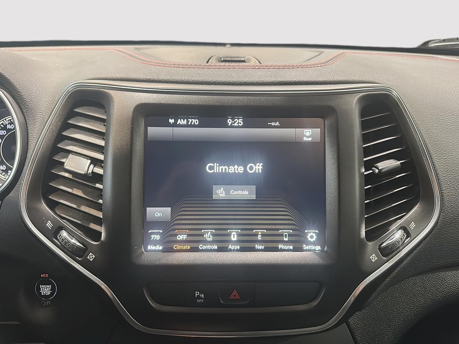 Photo 2020 Jeep Cherokee 4x4 Trailhawk #7