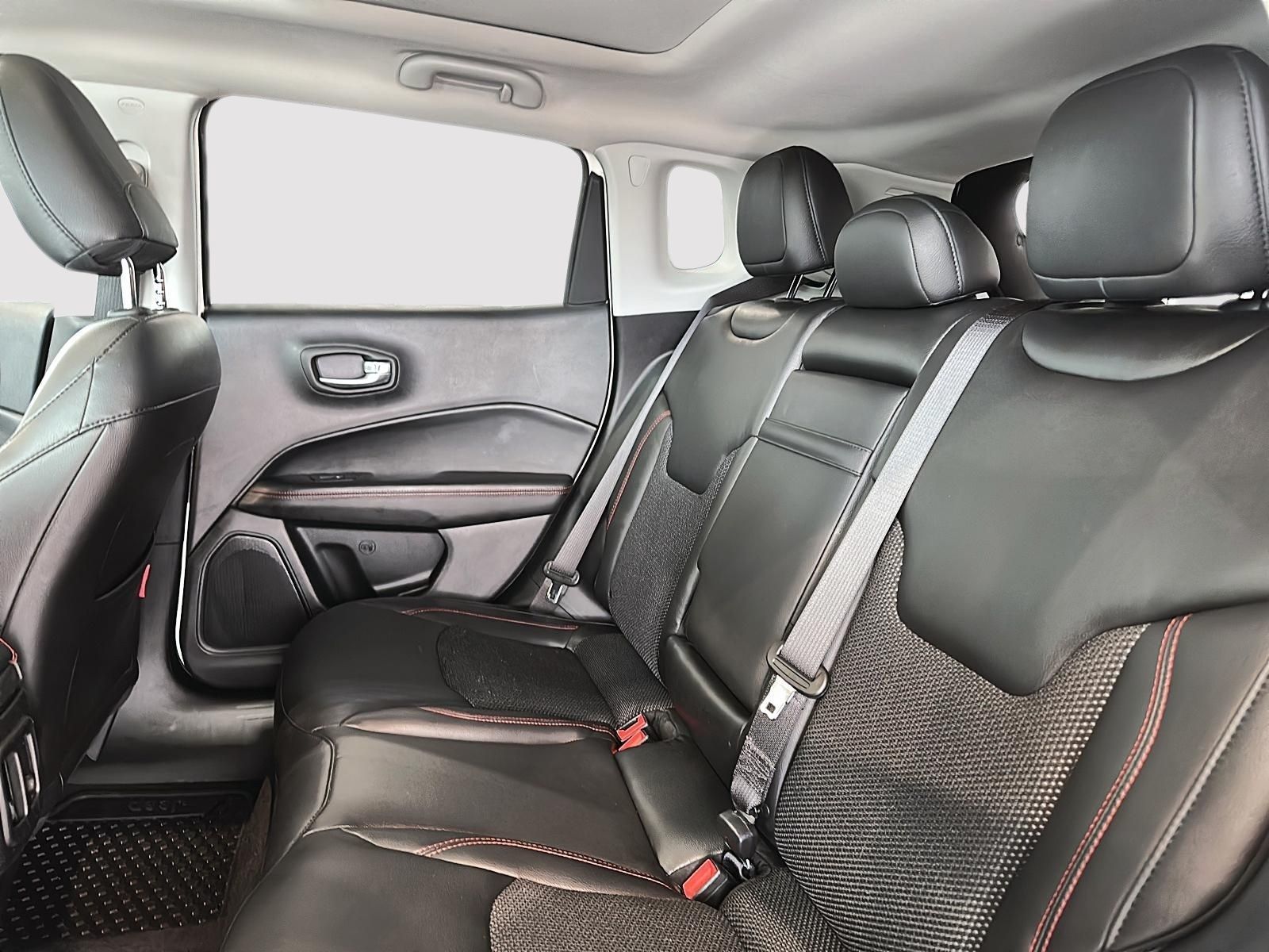 Photo 2018 Jeep Compass 4x4 Trailhawk #3