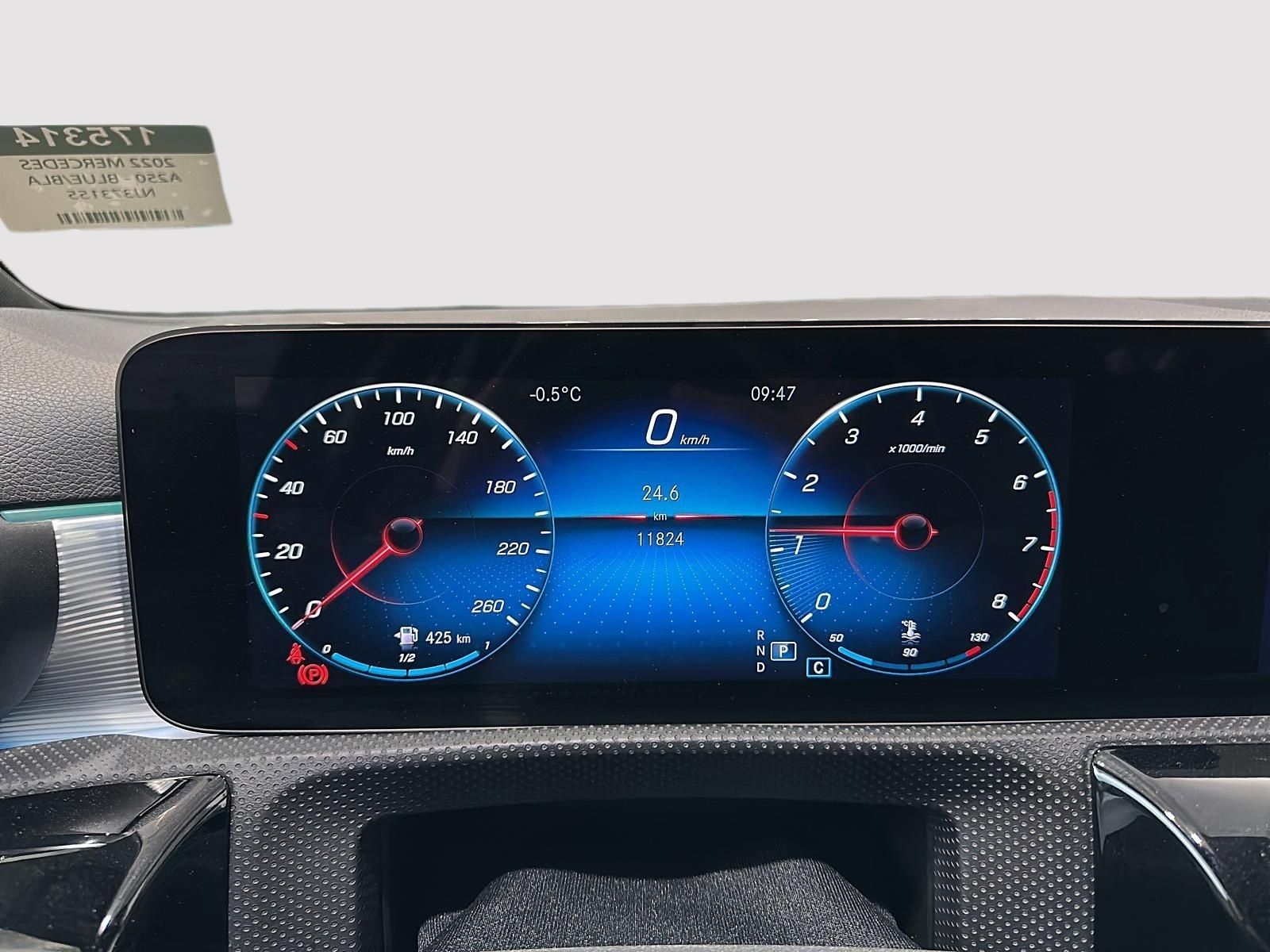 Photo 2022 Mercedes-Benz A250 4MATIC Hatch #6