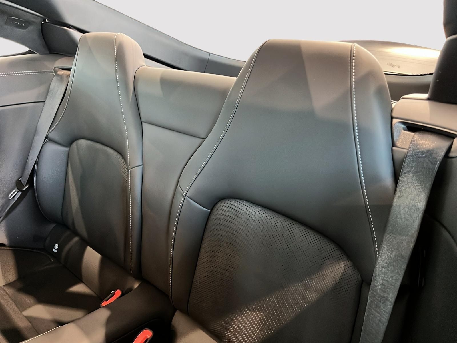 2025 Mercedes Benz AMG GT photo 4